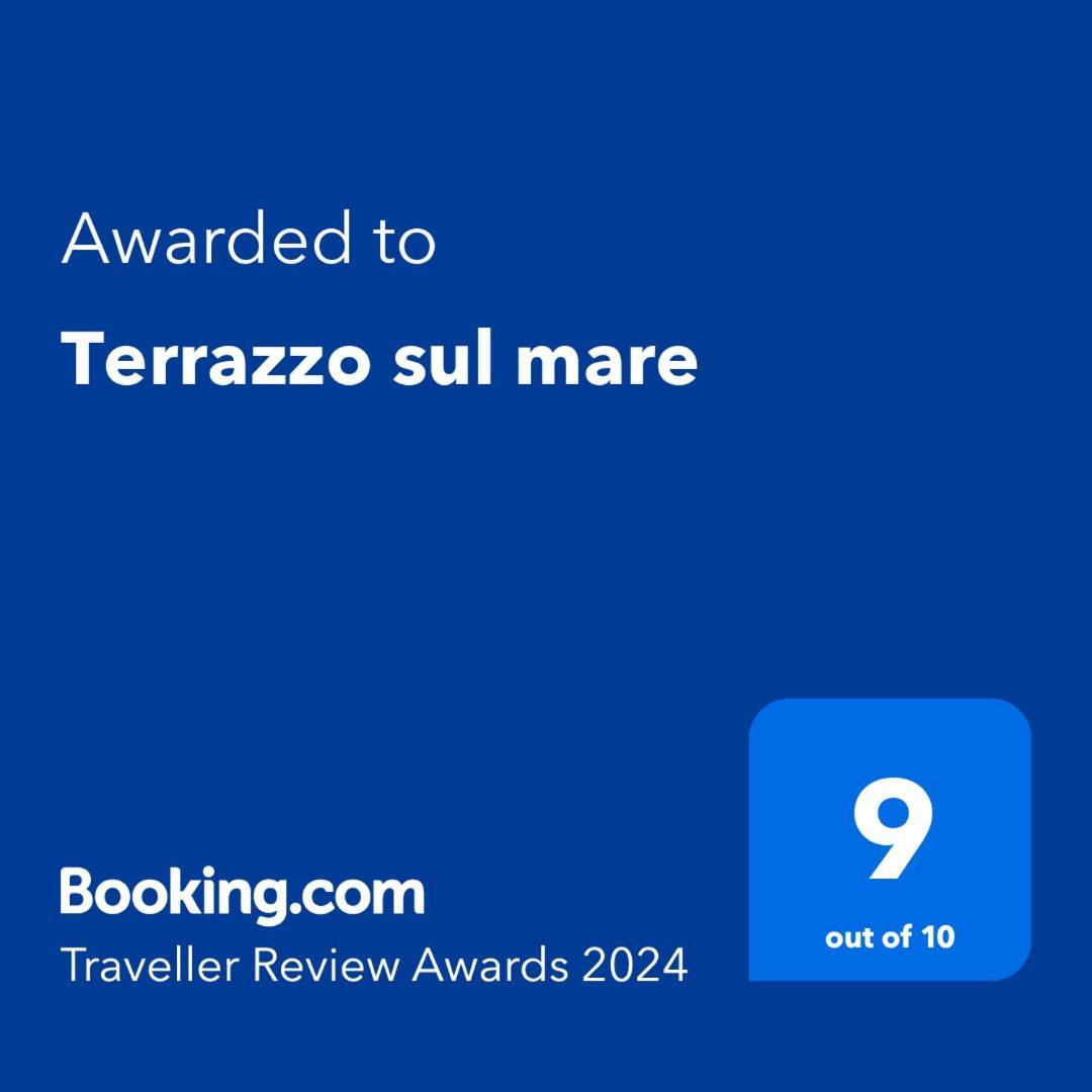ドンナルカタTerrazzo Sul Mareアパートメント エクステリア 写真